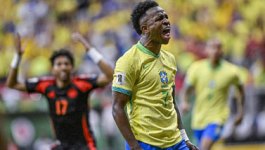 他不仅在球 他不仅在球